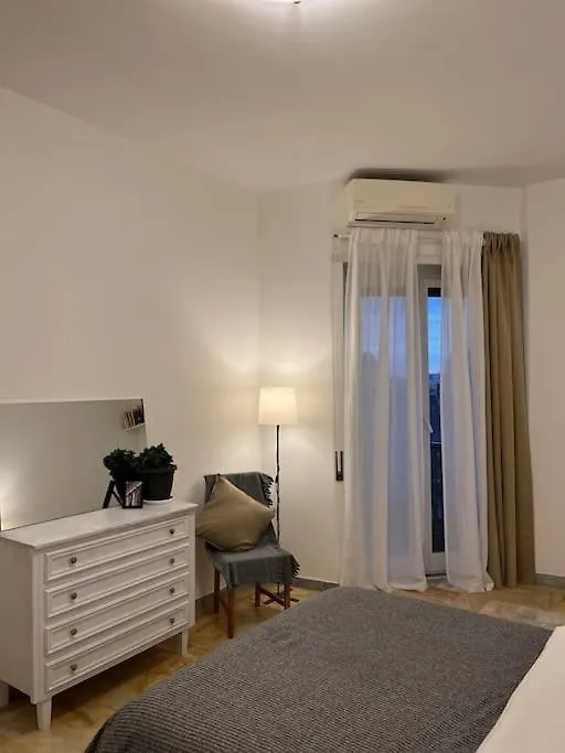 Sunny Room With Stunning San Pietro View Rome Italy